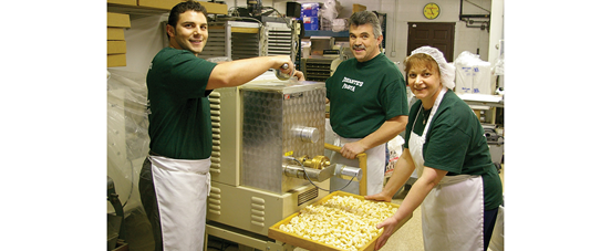 Amedeo and Carmelina Durante with young Angelo, Durante's Pasta founders
